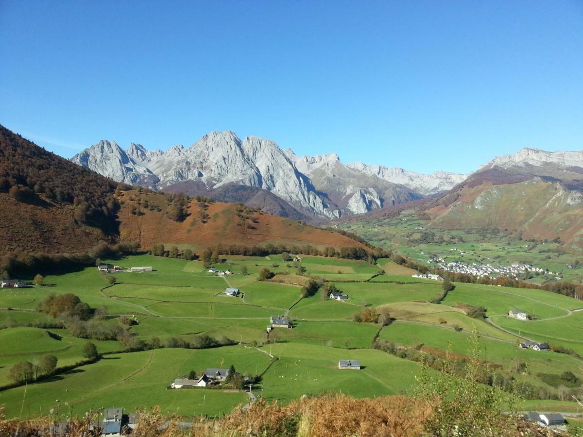 Gite De Montagne Du Plateau De Lhers- Accueil Randonneurs Accous Екстериор снимка