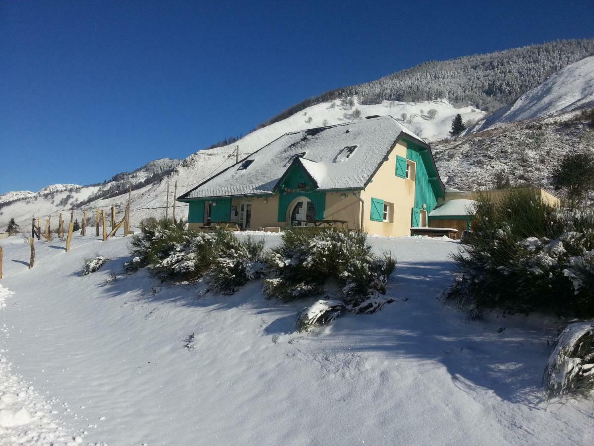 Gite De Montagne Du Plateau De Lhers- Accueil Randonneurs Accous Екстериор снимка